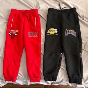 NBA Bundle of 2 Boys Chicago Bulls Red & LA Lakers Black Kids Sweatpants 4-5 Yrs